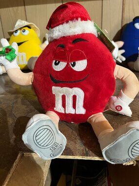 m&m's animated shakerz plush red santa hat holiday character
